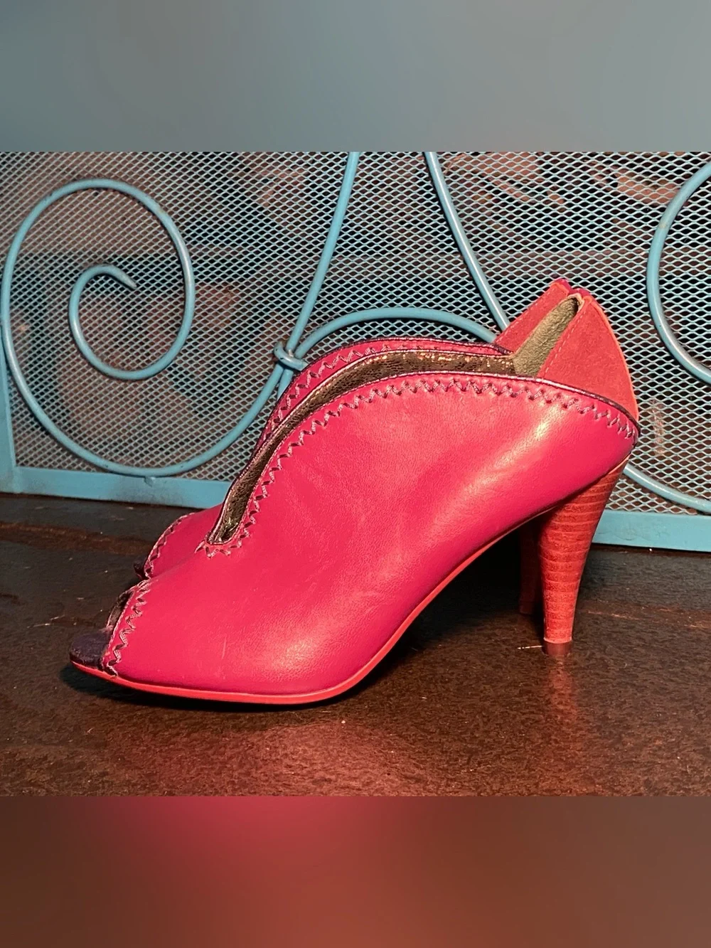 Irregular Choice Poetic License ankle bootie shoes,pink/purple leather,EUC, US 7